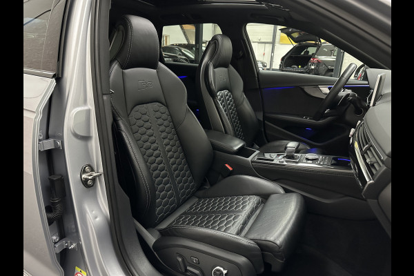 Audi RS4 Avant 2.9 TFSI A4 Quattro | Carbon | Panorama | RS-Dynamic | ACC | 360 Camera | Matrix-LED | Keyless-Entry | Massage | 20 inch | Memory | Black-Optic | 3-Zone Clima | Tour-Pakket | Getint Glas | Sfeerverlichting | Autom. Parkeren | Virtual-Cockpit |