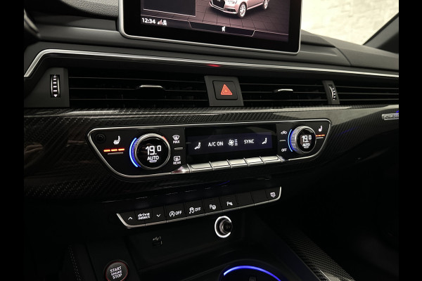 Audi RS4 Avant 2.9 TFSI A4 Quattro | Carbon | Panorama | RS-Dynamic | ACC | 360 Camera | Matrix-LED | Keyless-Entry | Massage | 20 inch | Memory | Black-Optic | 3-Zone Clima | Tour-Pakket | Getint Glas | Sfeerverlichting | Autom. Parkeren | Virtual-Cockpit |