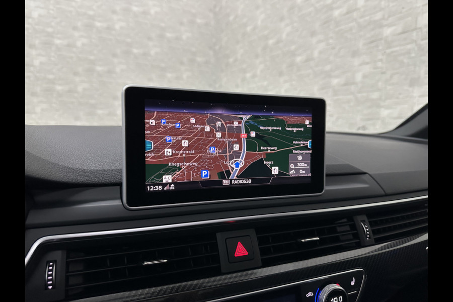 Audi RS4 Avant 2.9 TFSI A4 Quattro | Carbon | Panorama | RS-Dynamic | ACC | 360 Camera | Matrix-LED | Keyless-Entry | Massage | 20 inch | Memory | Black-Optic | 3-Zone Clima | Tour-Pakket | Getint Glas | Sfeerverlichting | Autom. Parkeren | Virtual-Cockpit |