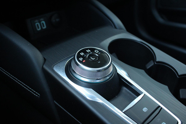Ford Kuga 2.5 PHEV Vignale | Panorama Dak | Adaptive Cruise Control | Winterpack | Full LED | Volledig Lederen Interieur |