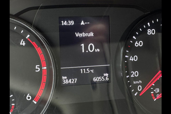 Volkswagen Crafter 35 2.0 TDI L3H3 > Trekhaak/P sensoren/Navigatie