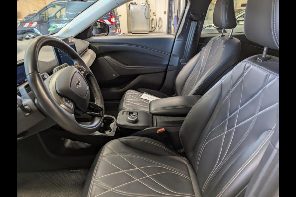 Ford Mustang Mach-E Extended RWD 98 kWh | 66.000 KM | Volledig Lederen Interieur | Technology Pack | WORDT VERWACHT!