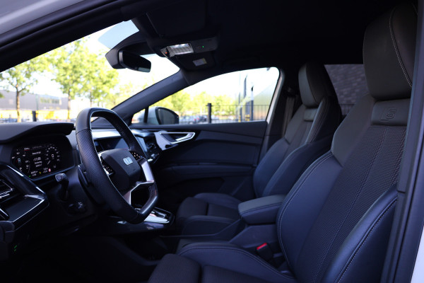 Audi Q4 e-tron 40 S edition 77 kWh | BTW | CAMERA | STOELVERWARMING | ACC | 19'' |