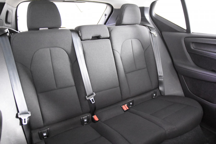 Volvo XC40 1.5 T2 Momentum Core Automaat *1ste Eigenaar*Navigatie*PDC*