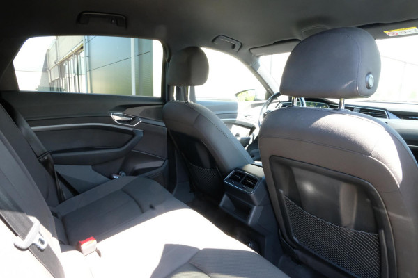 Audi e-tron Sportback 55 quattro Business edition 95 kWh | 408 PK | Elektrische klep | Camera | Memory | Luchtvering | Navigatie | Stoelverwarming |