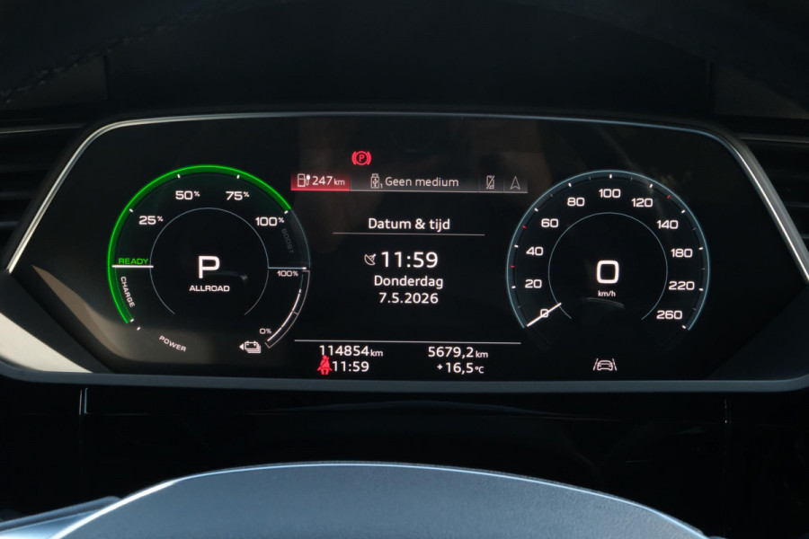 Audi e-tron Sportback 55 quattro Business edition 95 kWh | 408 PK | Elektrische klep | Camera | Memory | Luchtvering | Navigatie | Stoelverwarming |