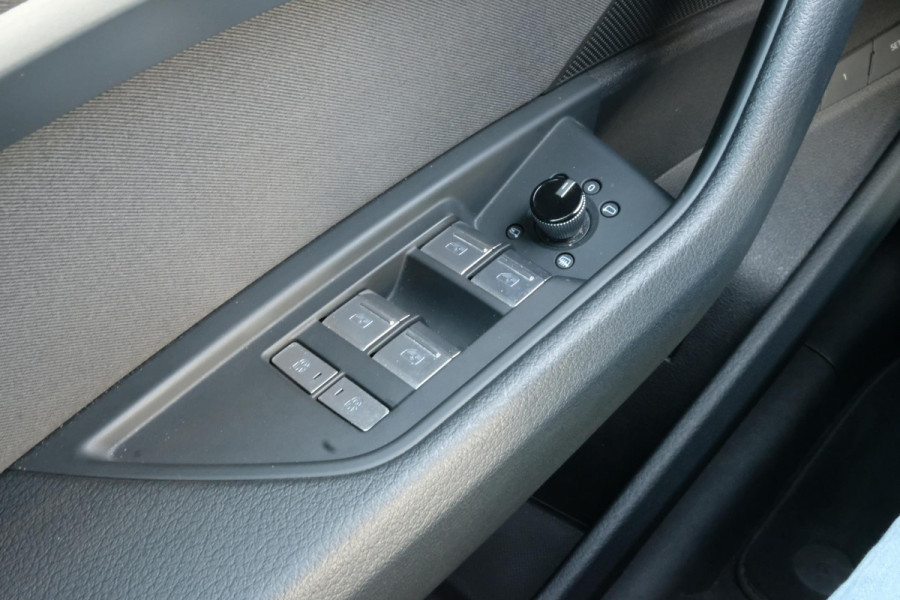 Audi e-tron Sportback 55 quattro Business edition 95 kWh | 408 PK | Elektrische klep | Camera | Memory | Luchtvering | Navigatie | Stoelverwarming |