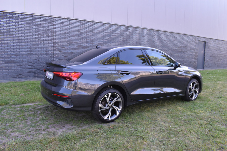 Audi A3 Limousine 30 TFSI edition one Apple Carplay Automaat
