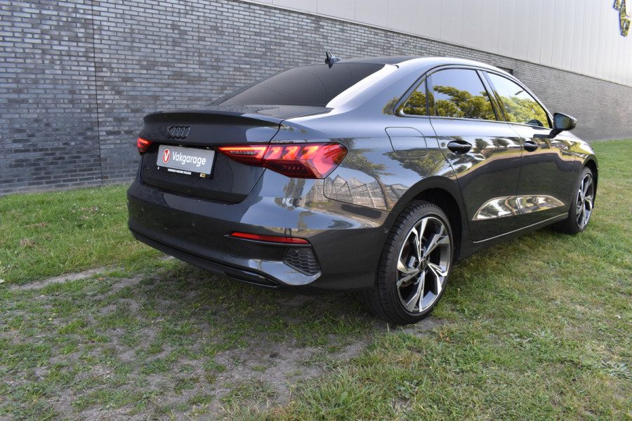 Audi A3 Limousine 30 TFSI edition one Apple Carplay Automaat