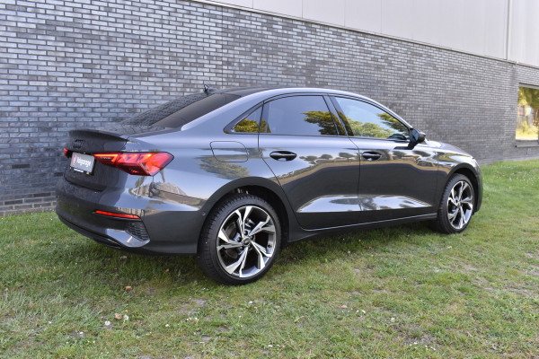Audi A3 Limousine 30 TFSI edition one Apple Carplay Automaat