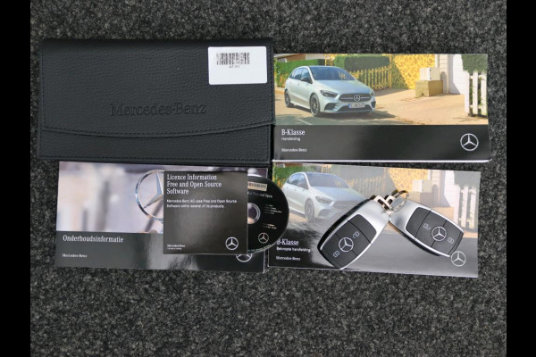 Mercedes-Benz B-Klasse 180 Business Solution AMG AMG Line | Night Pakket | Sfeerverlichting | Achteruitrijcamera | Ledkoplampen | Inclusief 24 maanden Mercedes-Benz Certified garantie voor Europa.