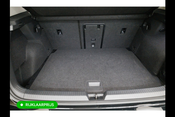 Volkswagen Golf 1.5 eTSI GOAL edition All-season | Navigatie | PDC V+A | Stoel- stuurverwarming Privacy glas, Travel Assist, Adaptive cruise, App-connect