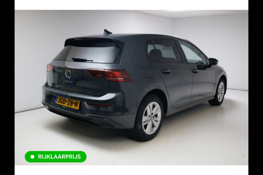 Volkswagen Golf 1.5 TSI Bus. Comf. Ed. 116 PK | Stoel & Stuurverw. | App. connect | Adap. Cruise | Extra getint glas v/a b-stijl | PDC V+ A | Draadloze tel. lader | All season banden