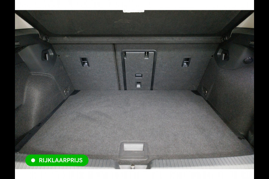 Volkswagen Golf 1.5 TSI Bus. Comf. Ed. 116 PK | Stoel & Stuurverw. | App. connect | Adap. Cruise | Extra getint glas v/a b-stijl | PDC V+ A | Draadloze tel. lader | All season banden