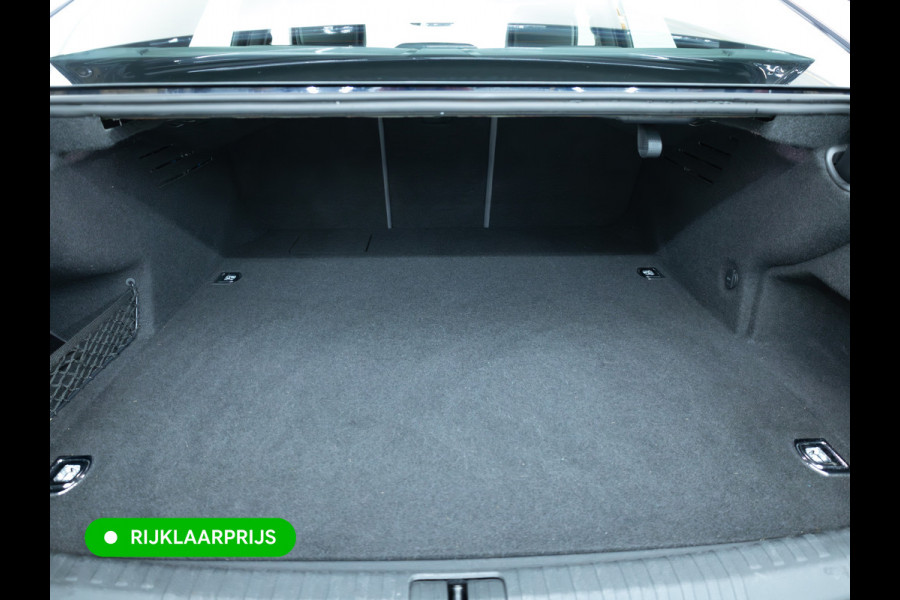 Audi A6 Limousine 50 TFSI e quattro S-Line | Panoramadak | Voorstoelen- & achterbank verwarmd | Camera | Adaptieve Cruise | Electrische trekhaak, Electrische achterklep, Matrix Led