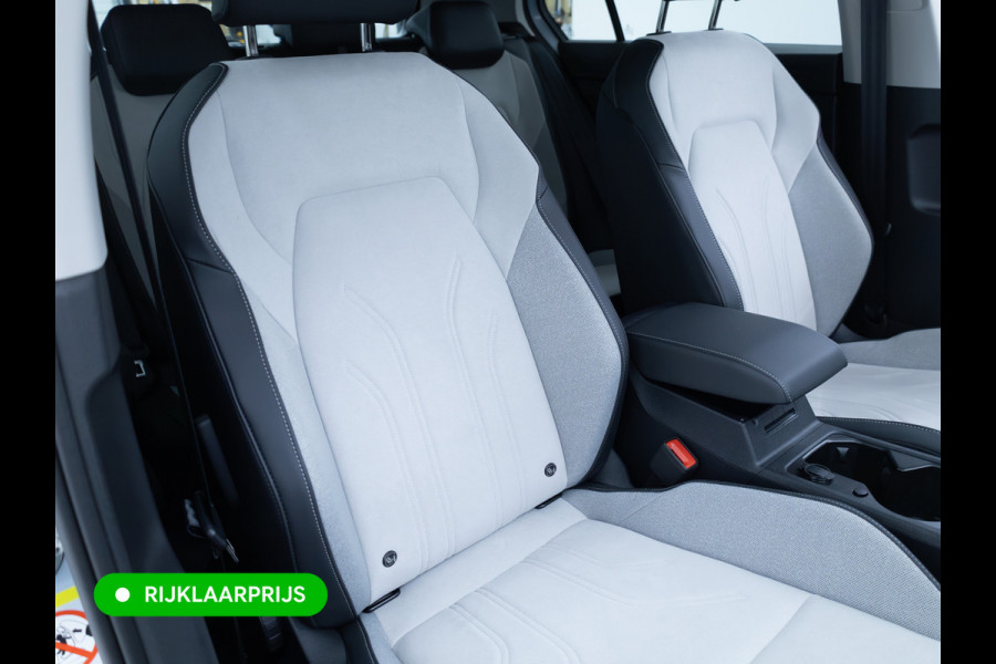 Volkswagen Golf 1.5 eHybrid Style Edition | Nw. model | Elec. Panoramadak | Stoel- & Stuurverwarming | Adap. Cruise | 360 Camera, Headup Display, Ergo Active Stoel met massage, Sfeerverlichting IQ Led
