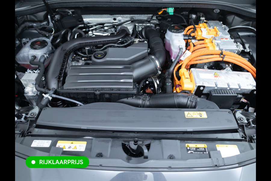 CUPRA Terramar 1.5 TSI e-Hybrid Business | Elec. stoel(en) met geheugen | Stoel- & Stuurverw. | Elec. achterklep | 360 Camera | Travel assist, Sfeerverlichting, Navigatie, App. connect, All season banden, Adap. Cruise