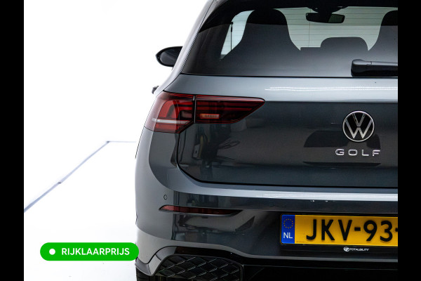 Volkswagen Golf 1.5 eTSI R-Line Edition | Panoramadak | Elect. Trekhaak | Stoel- & Stuurverw. | Adap. Cruise | Achteruitrijcamera, Apple Carplay, Android auto