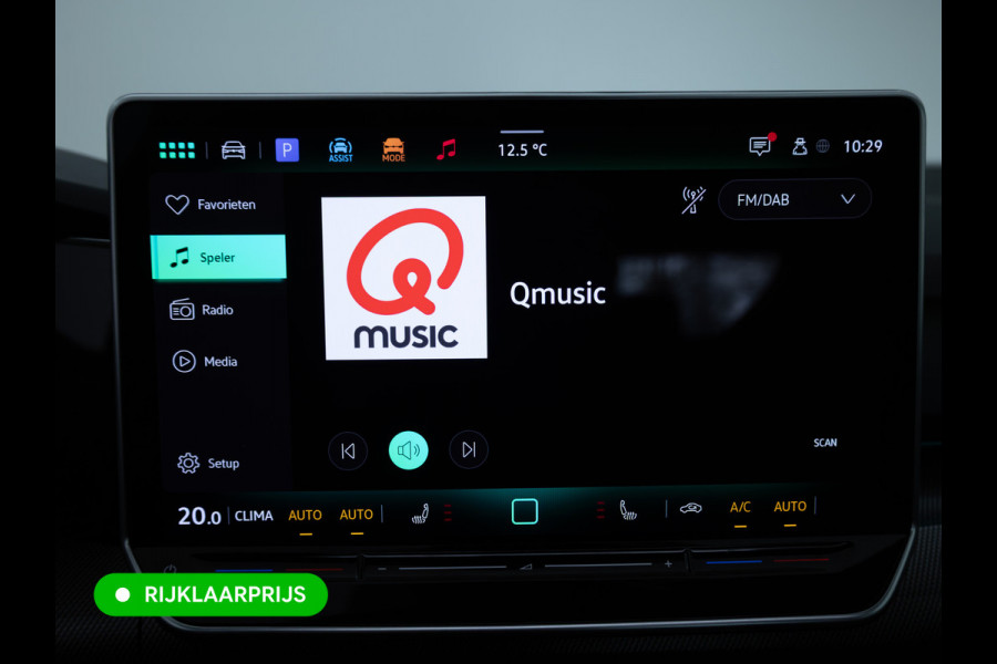 Volkswagen Golf 1.5 eTSI R-Line Edition | Panoramadak | Elect. Trekhaak | Stoel- & Stuurverw. | Adap. Cruise | Achteruitrijcamera, Apple Carplay, Android auto