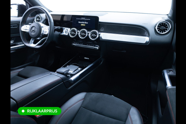 Mercedes-Benz Glb 200 AMG Line Night Pakket Panoramadak | Elec. trekhaak | Matrix Led | Elec. achterklep | Stoelverwarming | Camera | Navigatie, Cruise, Apple Carplay/app. connect