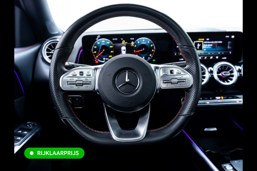 Mercedes-Benz Glb 200 AMG Line Night Pakket Panoramadak | Elec. trekhaak | Matrix Led | Elec. achterklep | Stoelverwarming | Camera | Navigatie, Cruise, Apple Carplay/app. connect