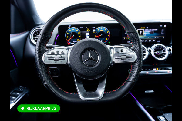 Mercedes-Benz Glb 200 AMG Line Night Pakket Panoramadak | Elec. trekhaak | Matrix Led | Elec. achterklep | Stoelverwarming | Camera | Navigatie, Cruise, Apple Carplay/app. connect