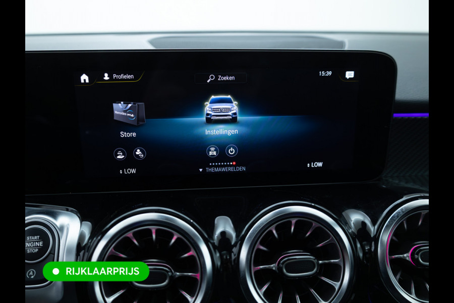 Mercedes-Benz Glb 200 AMG Line Night Pakket Panoramadak | Elec. trekhaak | Matrix Led | Elec. achterklep | Stoelverwarming | Camera | Navigatie, Cruise, Apple Carplay/app. connect