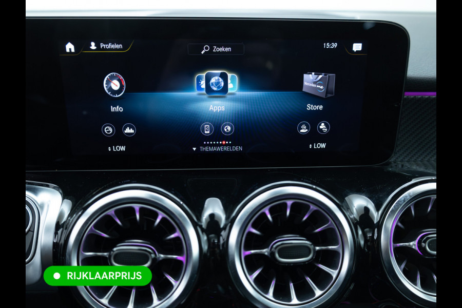 Mercedes-Benz Glb 200 AMG Line Night Pakket Panoramadak | Elec. trekhaak | Matrix Led | Elec. achterklep | Stoelverwarming | Camera | Navigatie, Cruise, Apple Carplay/app. connect