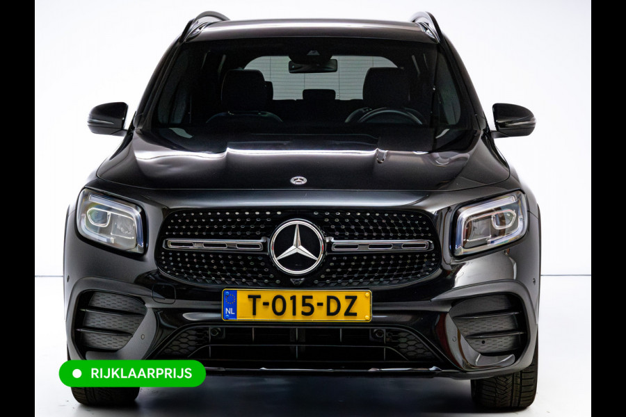 Mercedes-Benz Glb 200 AMG Line Night Pakket Panoramadak | Elec. trekhaak | Matrix Led | Elec. achterklep | Stoelverwarming | Camera | Navigatie, Cruise, Apple Carplay/app. connect