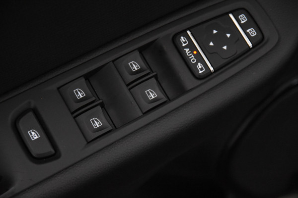 Renault Clio TCe Intens Climate Control*Stoelverwarming*Navigatie*