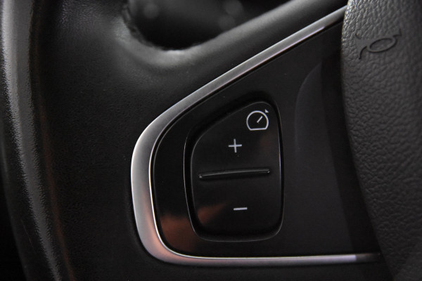 Renault Clio TCe Intens Climate Control*Stoelverwarming*Navigatie*