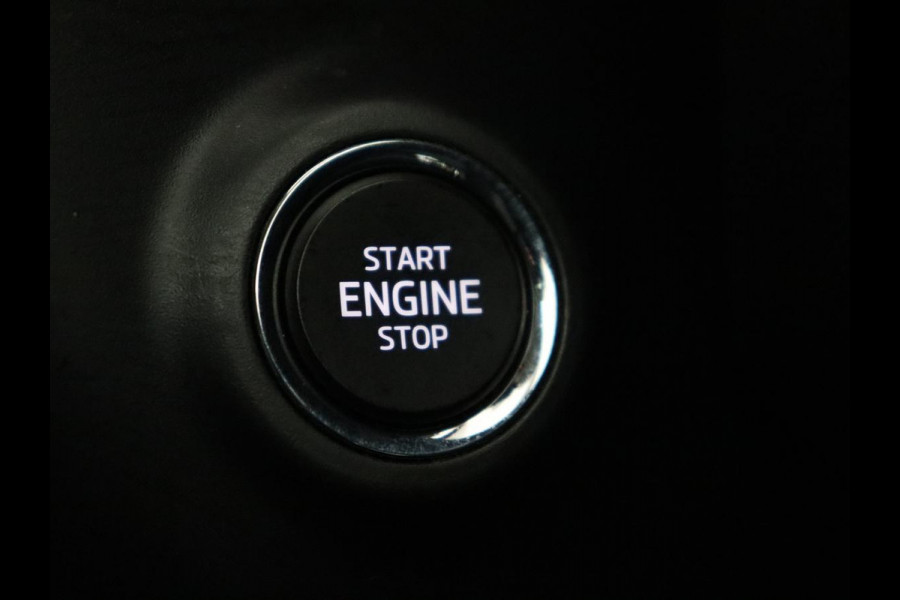 Škoda Octavia 1.0 e-TSI Business Edition | Stoelverwarming | Carplay | Navigatie | Full LED | Digital Cockpit | Cruise control | Parkeerhulp | Climate control | Bluetooth | Getint glas