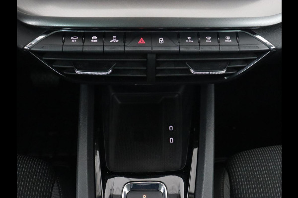 Škoda Octavia 1.0 e-TSI Business Edition | Stoelverwarming | Carplay | Navigatie | Full LED | Digital Cockpit | Cruise control | Parkeerhulp | Climate control | Bluetooth | Getint glas