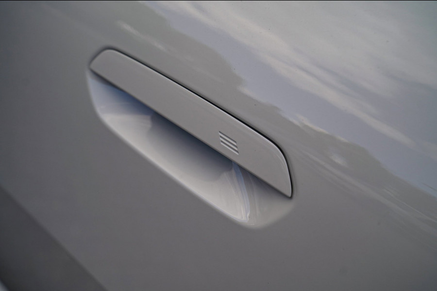 BMW X2 SDrive20i |M-pakket | BMW LED | Elektrische verstelbare stoelen | Camera | Elektrische trekhaak | M Pakket