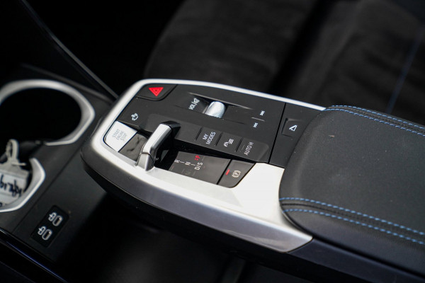 BMW X2 SDrive20i |M-pakket | BMW LED | Elektrische verstelbare stoelen | Camera | Elektrische trekhaak | M Pakket