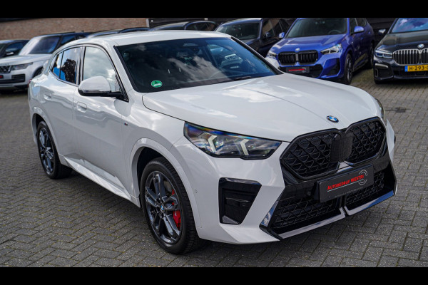 BMW X2 SDrive20i |M-pakket | BMW LED | Elektrische verstelbare stoelen | Camera | Elektrische trekhaak | M Pakket