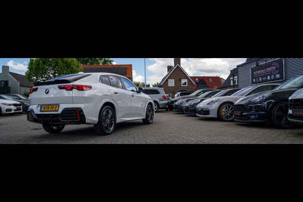 BMW X2 SDrive20i |M-pakket | BMW LED | Elektrische verstelbare stoelen | Camera | Elektrische trekhaak | M Pakket