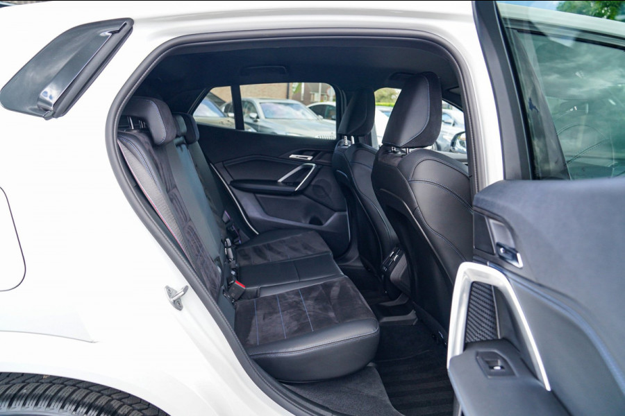 BMW X2 SDrive20i |M-pakket | BMW LED | Elektrische verstelbare stoelen | Camera | Elektrische trekhaak | M Pakket