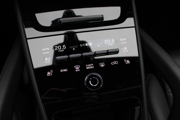 Porsche Cayenne 3.0 S E-Hybrid 519pk / Trekhaak / Panoramadak / 360Camera / Head-up / Achterasbesturing / Bose / 21'' / Luchtvering / Adaptieve Stoelen / Sportdesign+Chrono / Sportuiltaat / Stoelventilatie / Stoelverwarming 4x /