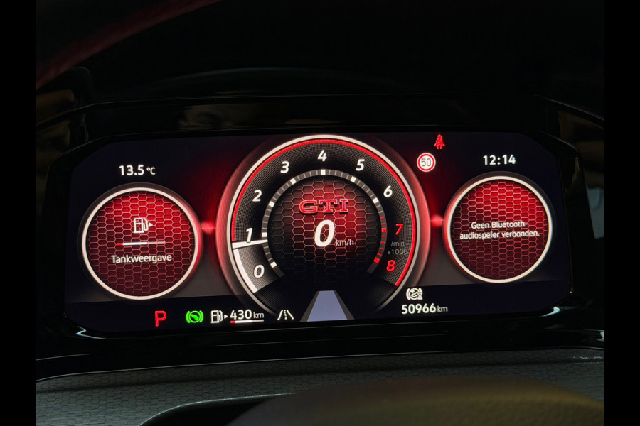 Volkswagen Golf GERESERVEERD! 2.0 TSI GTI CLUBSPORT|PANO|IQLIGHTS|VIRTUAL|SFEERVERLICHTING|2023|300PK|BLACK ON BLACK|