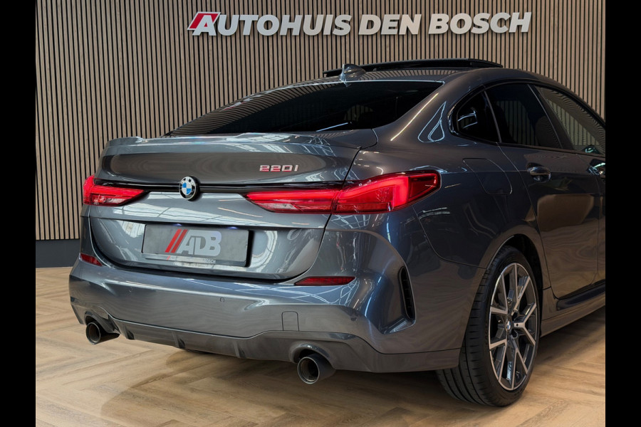 BMW 2 Serie Gran Coupé 220i M Sport - Pano - Kuipstoelen