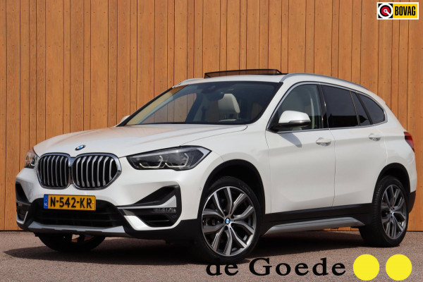 BMW X1 SDrive20i High Executive org.NL leer+verw Schuifdak HUD A.camera Carplay