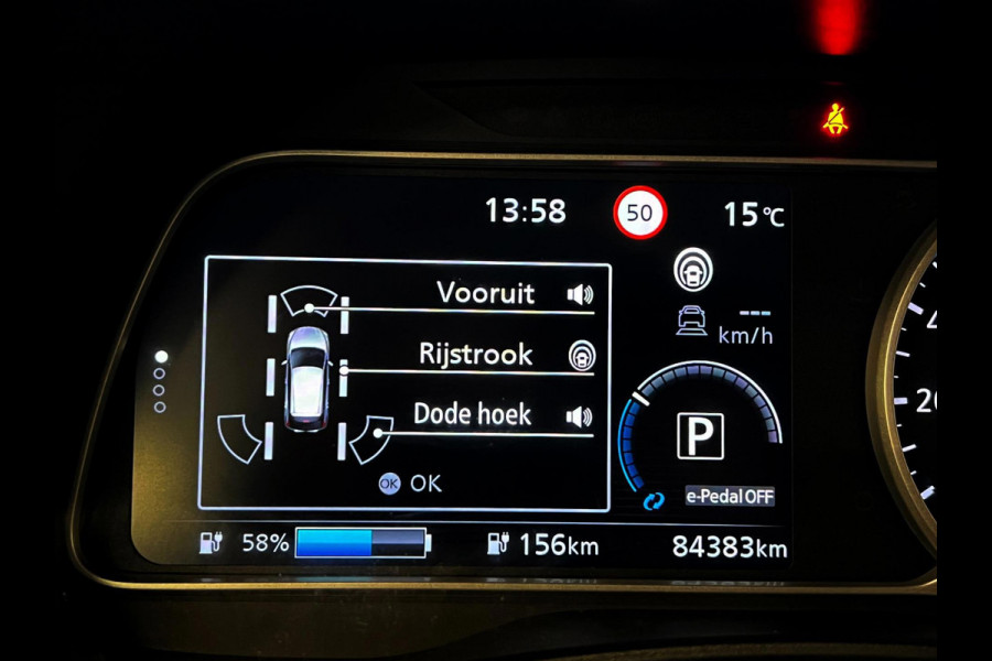 Nissan Leaf 2.ZERO EDITION 40 kWh Carplay_3d Cam_Stuur en stoel verw