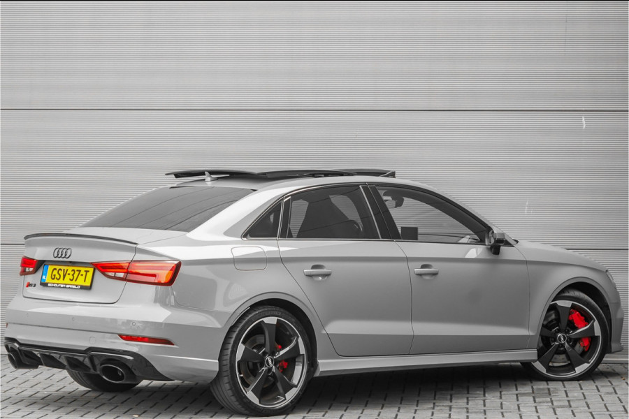 Audi A3 Limousine 2.5 TFSI RS 3 Quattro Pano RS Stoel B&O ACC 19"