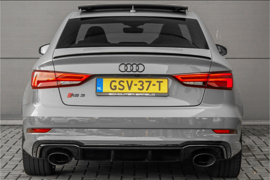 Audi A3 Limousine 2.5 TFSI RS 3 Quattro Pano RS Stoel B&O ACC 19"