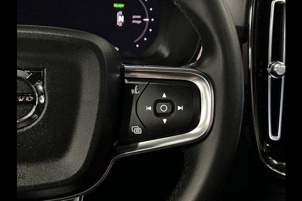 Volvo XC40 Ultimate Open dak | Adapt. cruise | 360 camera | Stuur-/stoelverwarming | Harman/Kardon | Memory | Carplay