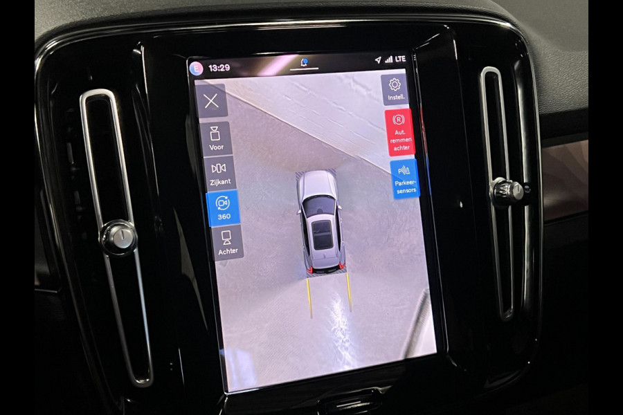 Volvo XC40 Ultimate Open dak | Adapt. cruise | 360 camera | Stuur-/stoelverwarming | Harman/Kardon | Memory | Carplay