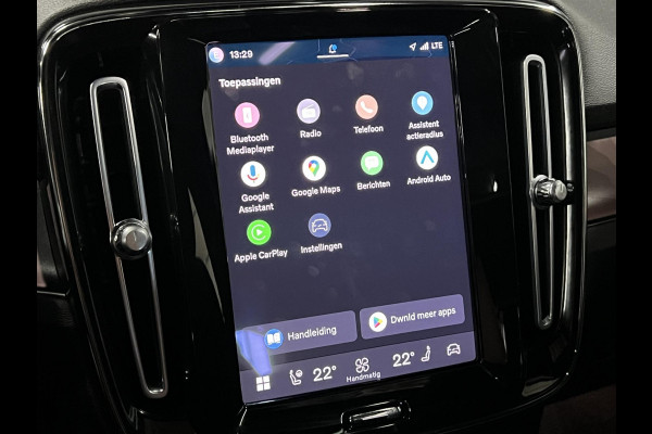 Volvo XC40 Ultimate Open dak | Adapt. cruise | 360 camera | Stuur-/stoelverwarming | Harman/Kardon | Memory | Carplay