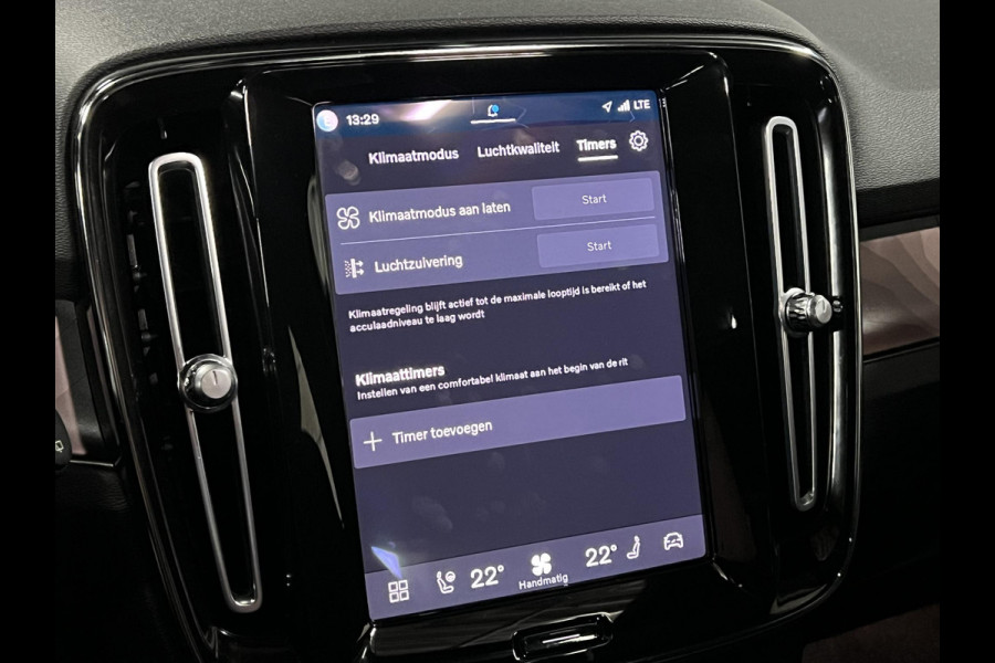 Volvo XC40 Ultimate Open dak | Adapt. cruise | 360 camera | Stuur-/stoelverwarming | Harman/Kardon | Memory | Carplay