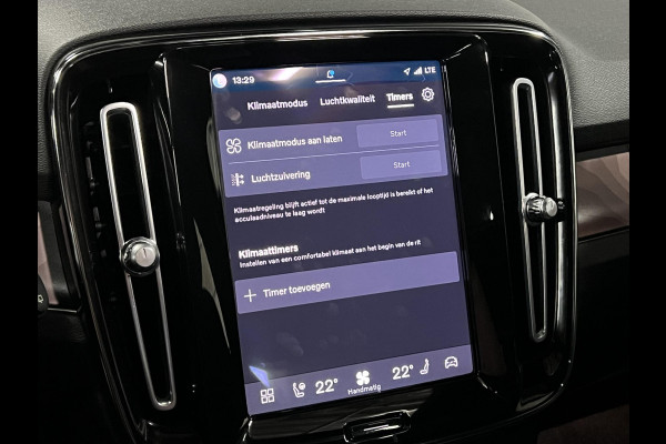 Volvo XC40 Ultimate Open dak | Adapt. cruise | 360 camera | Stuur-/stoelverwarming | Harman/Kardon | Memory | Carplay